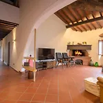 Casale La Monta By Vacavilla Villa
